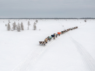 Crossroads in the tundra - Russia