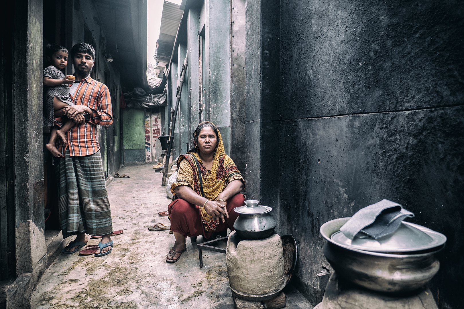 Bangladéš 2023 – Slum pri lodenici v Dháke
