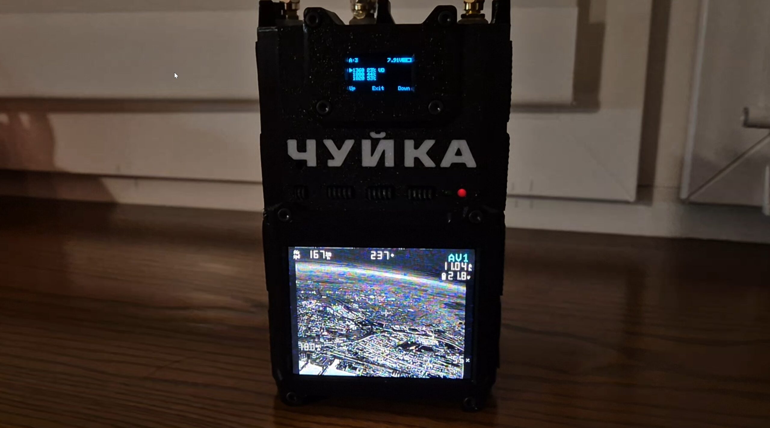 Na Odesu práve útočia šahedy